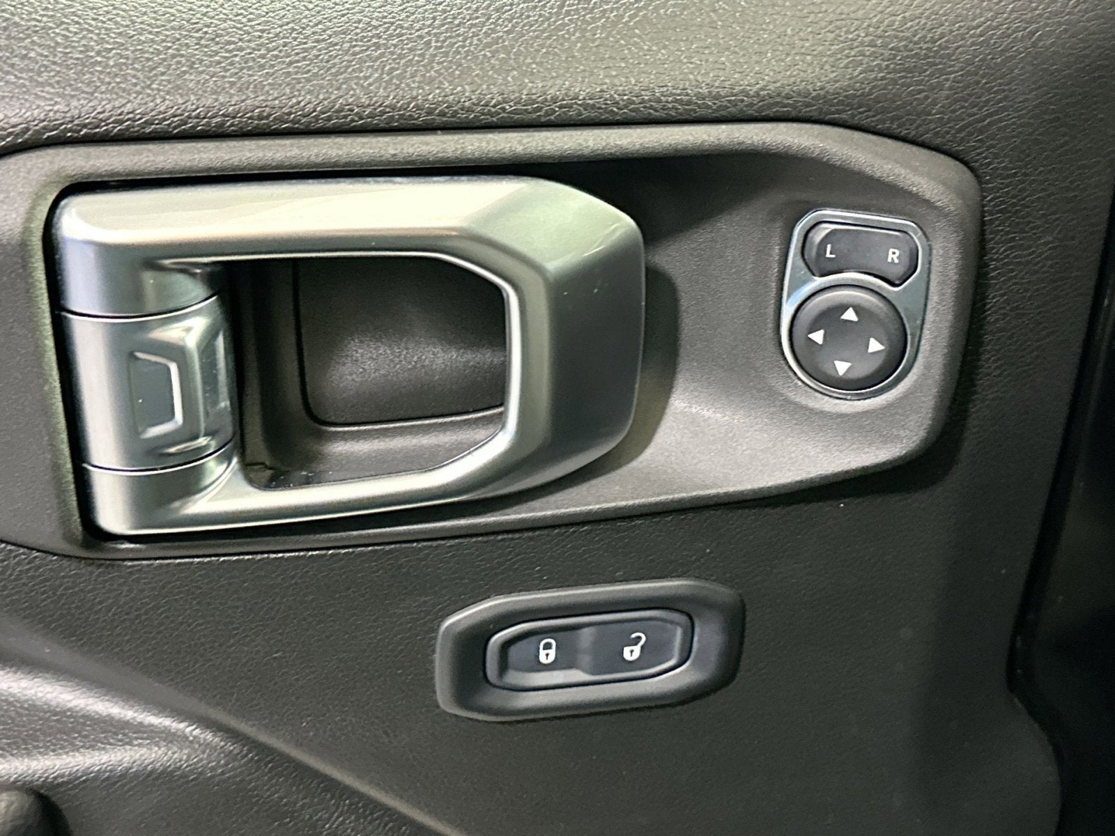 2022 Jeep Wrangler Sport S