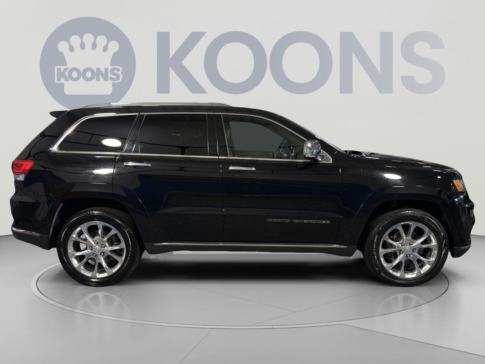 2019 Jeep Grand Cherokee Summit