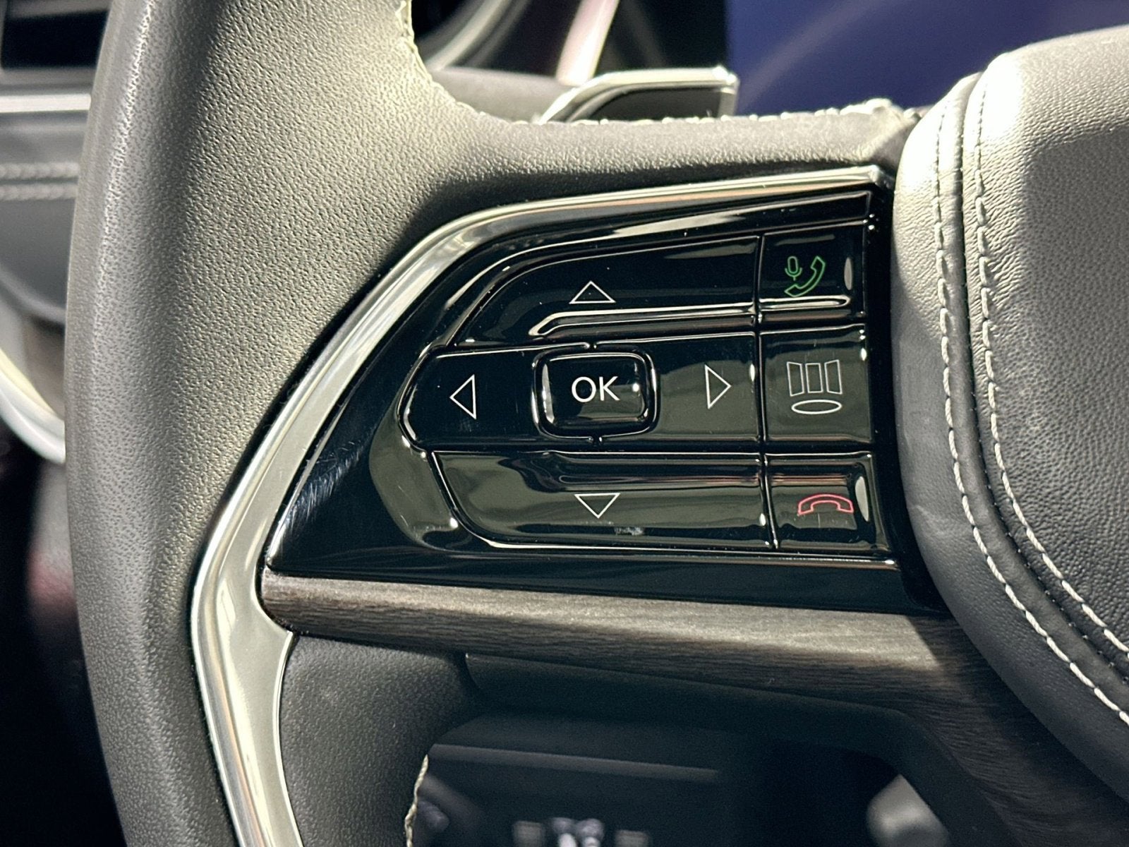 2023 Jeep Grand Cherokee Overland