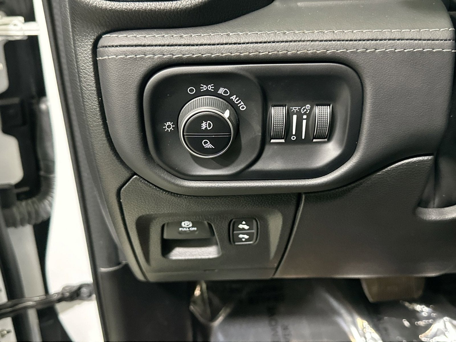 2023 RAM 1500 Limited