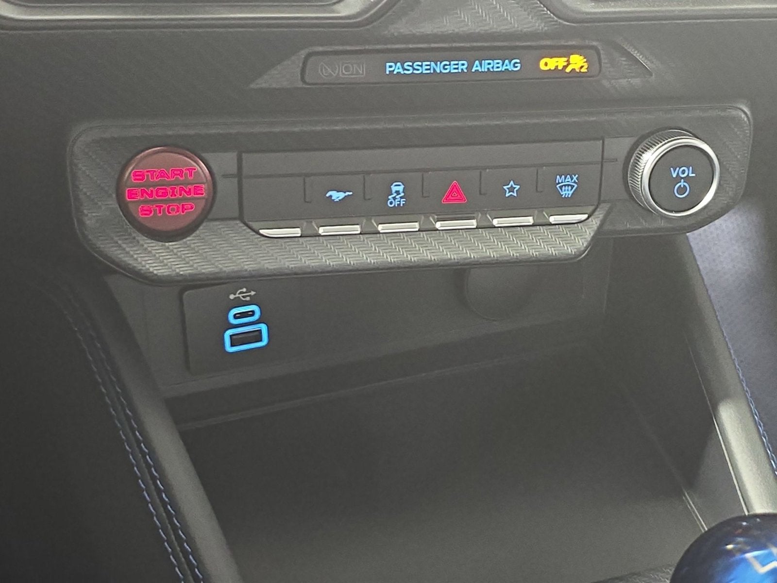 2025 Ford Mustang Dark Horse