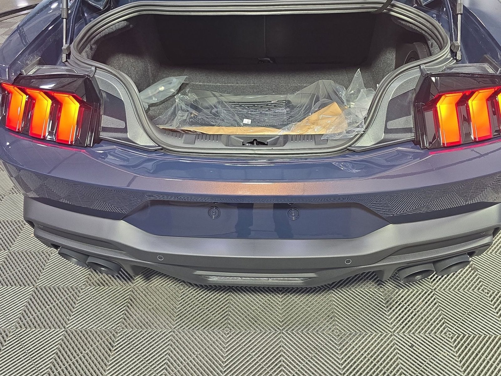 2025 Ford Mustang Dark Horse