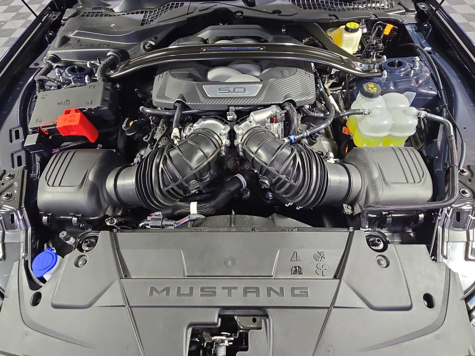 2025 Ford Mustang Dark Horse