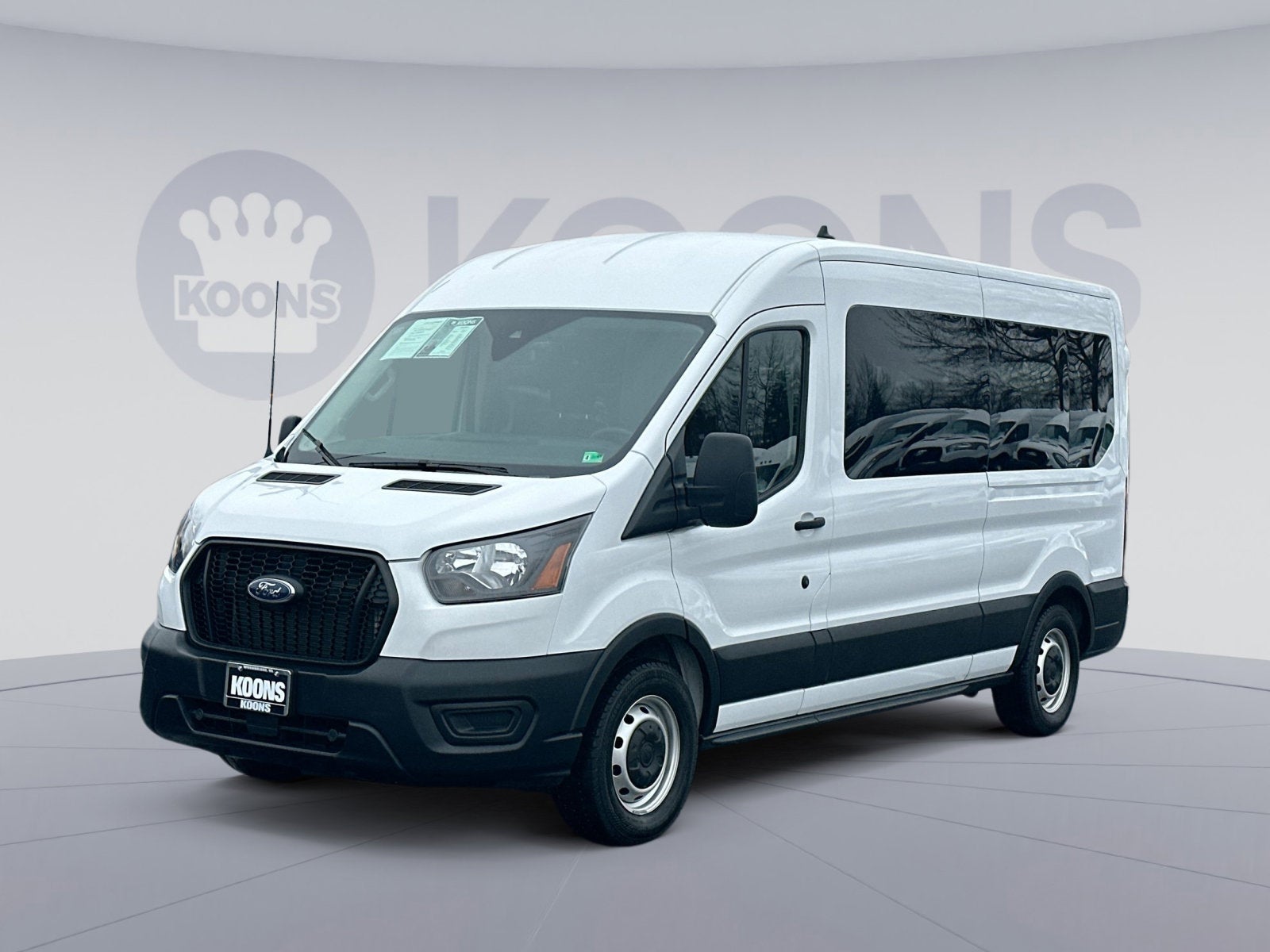2023 Ford Transit-350 15-PASSENGER SEATS