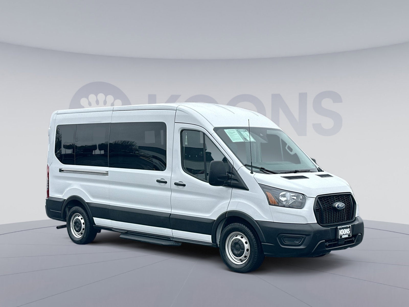 2023 Ford Transit-350 15-PASSENGER SEATS