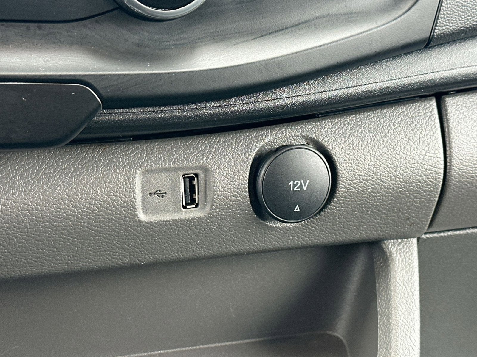 2023 Ford Transit-350 15-PASSENGER SEATS