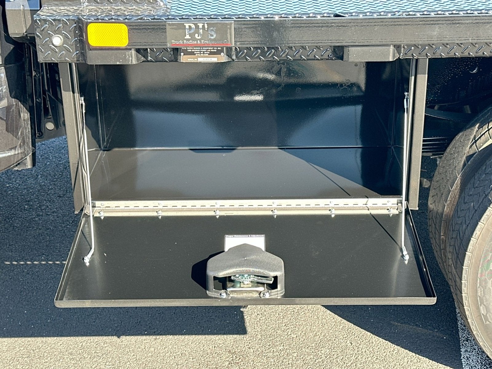 2026 Ford F-550SD XL Western Pro