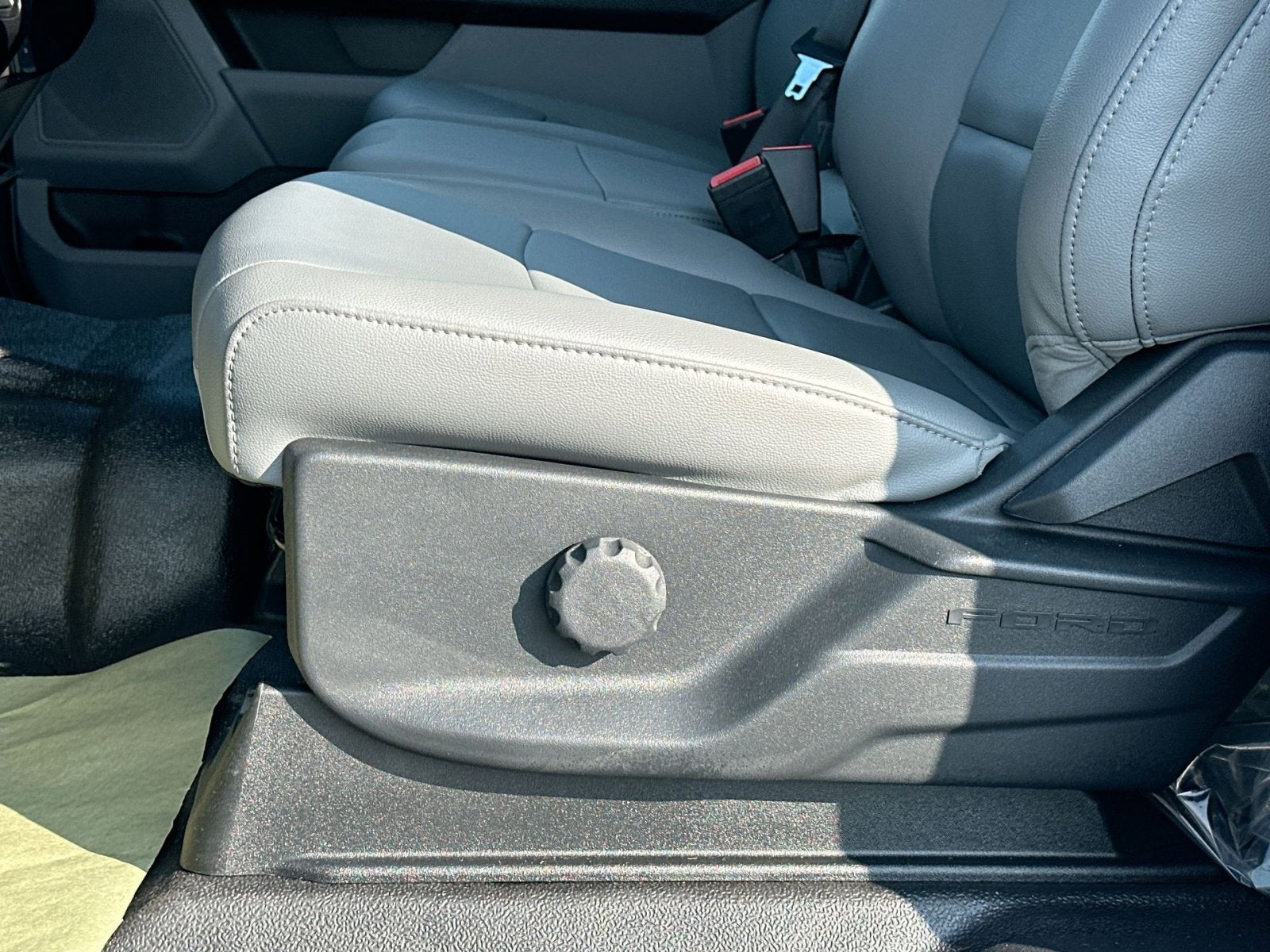 2026 Ford F-450SD XL Royal Service Body