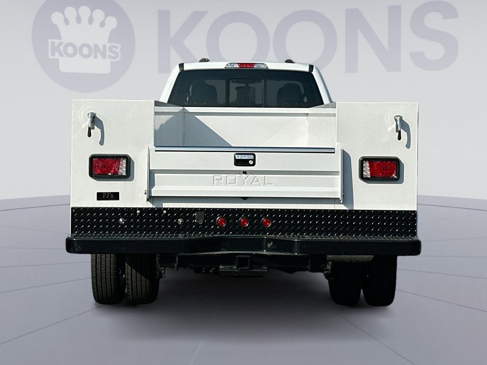 2026 Ford F-450SD XL Royal Service Body