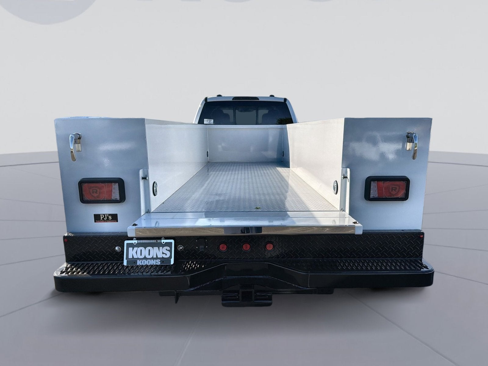 2026 Ford F-450SD XL Royal Service Body