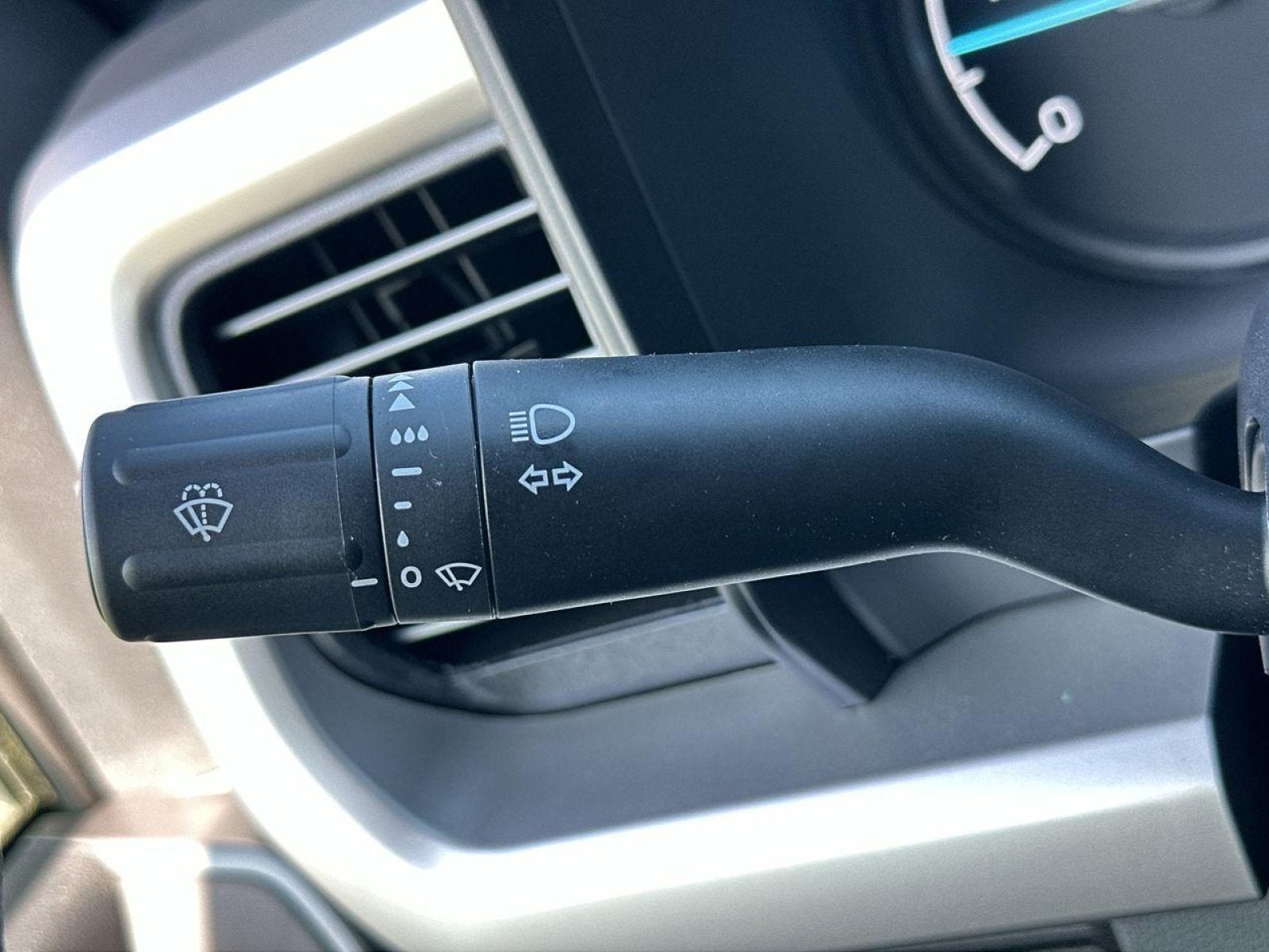 2025 Ford F-600SD XLT Roll Back