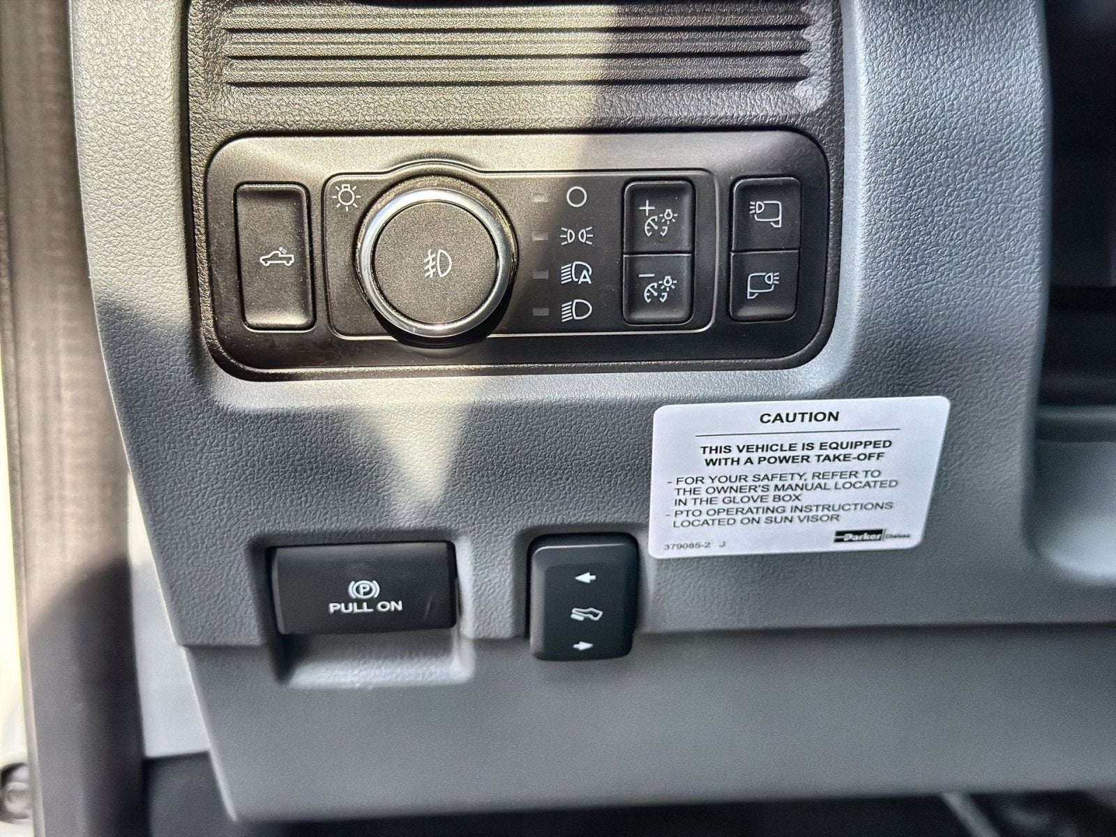 2025 Ford F-600SD XLT Roll Back