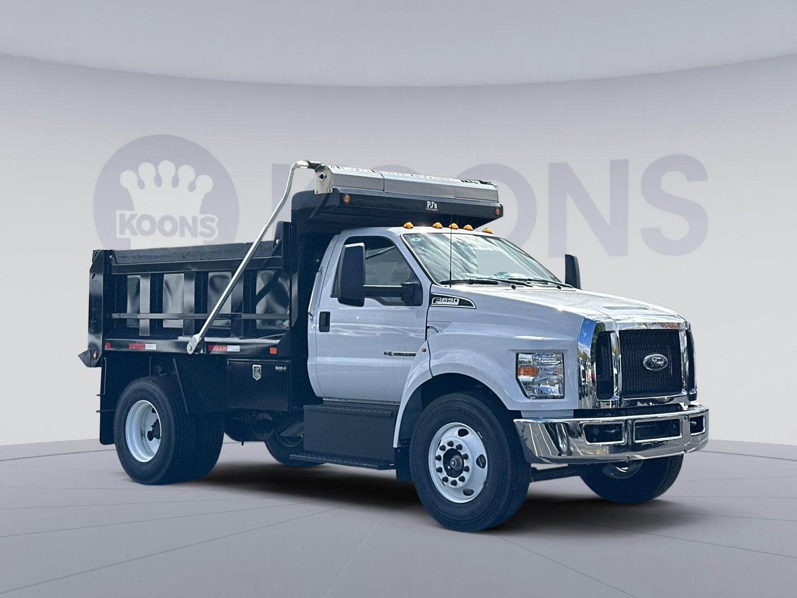 2026 Ford F-650SD Base