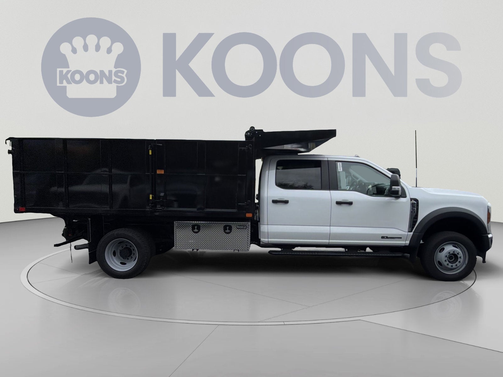 2026 Ford F-550SD XL