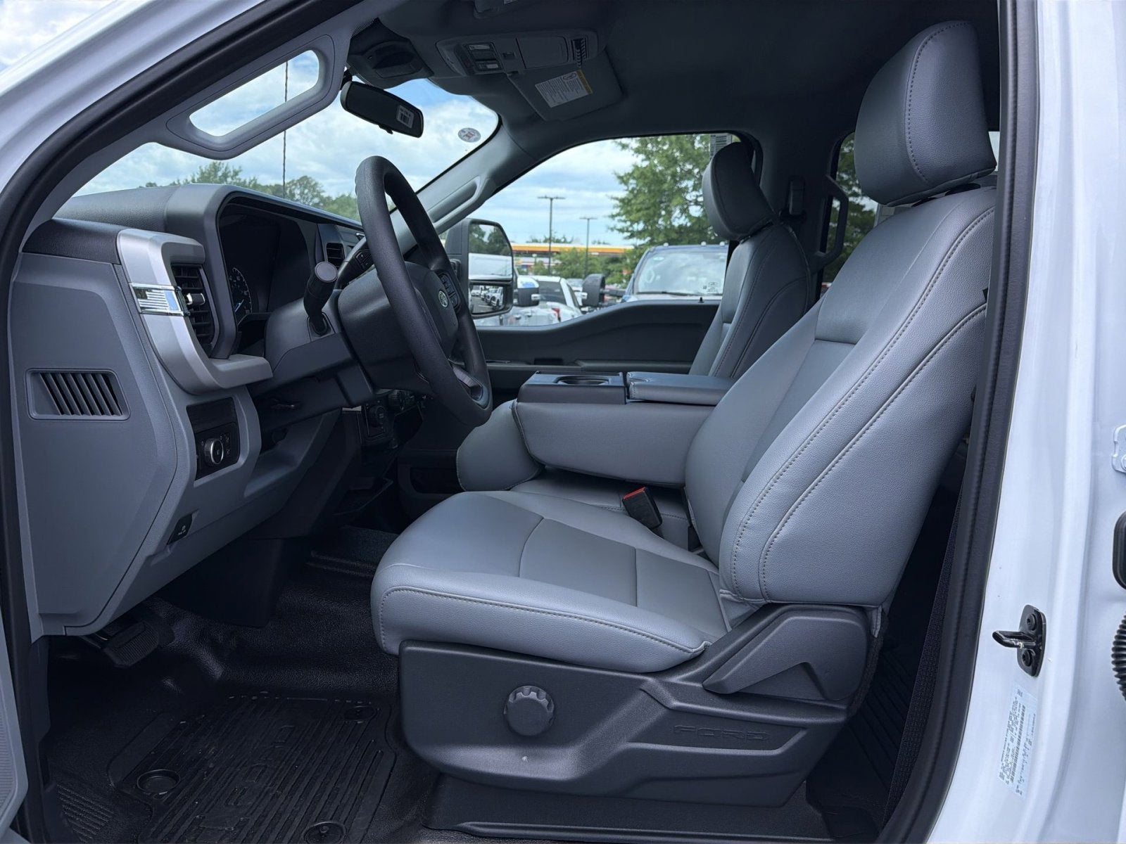2026 Ford F-550SD XL