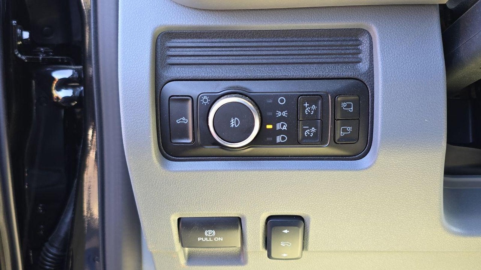 2025 Ford F-550SD XLT Roll Back