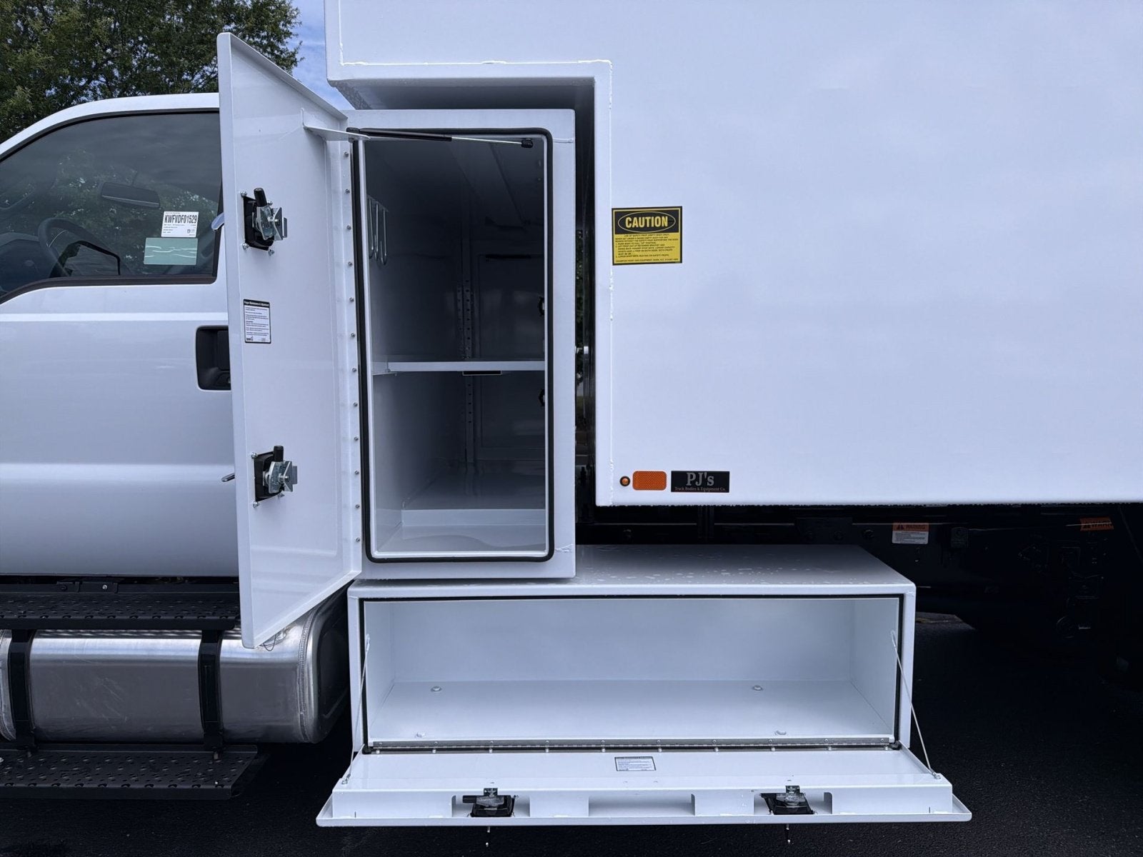2027 Ford F-750 Chipper Truck Base