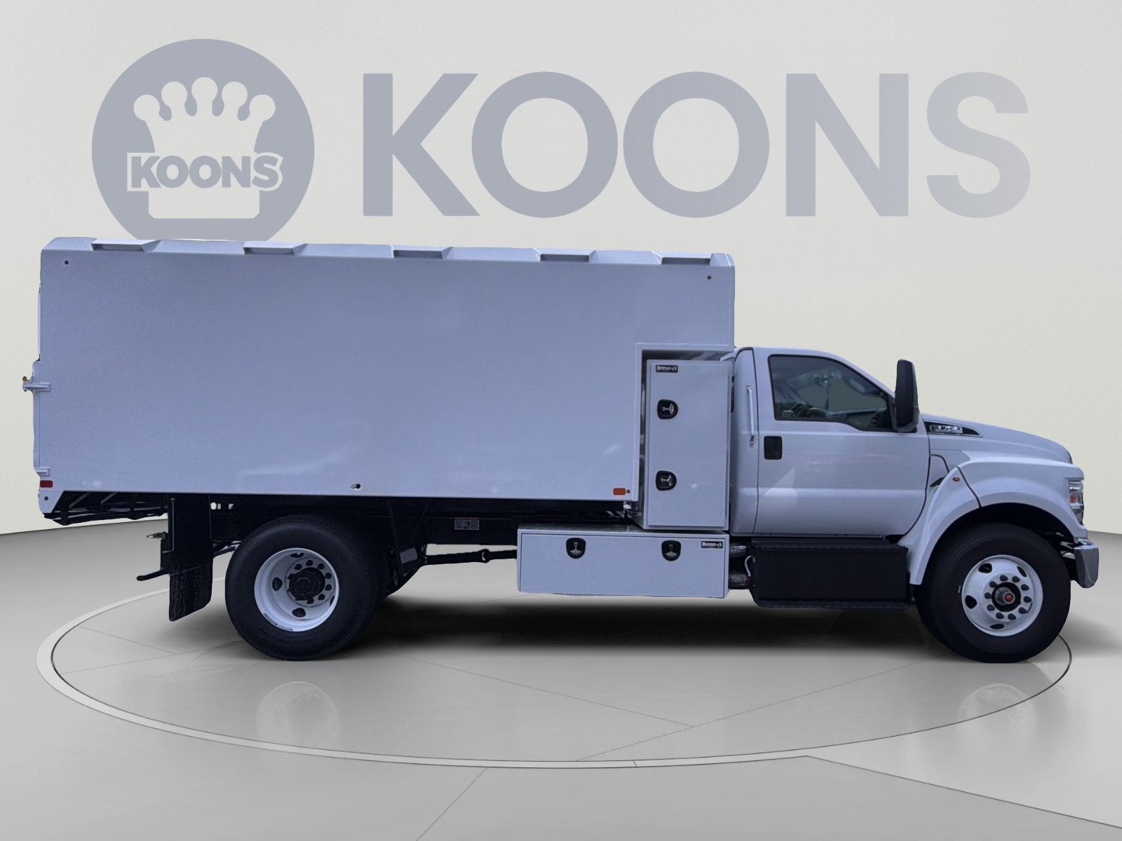 2027 Ford F-750 Chipper Truck Base