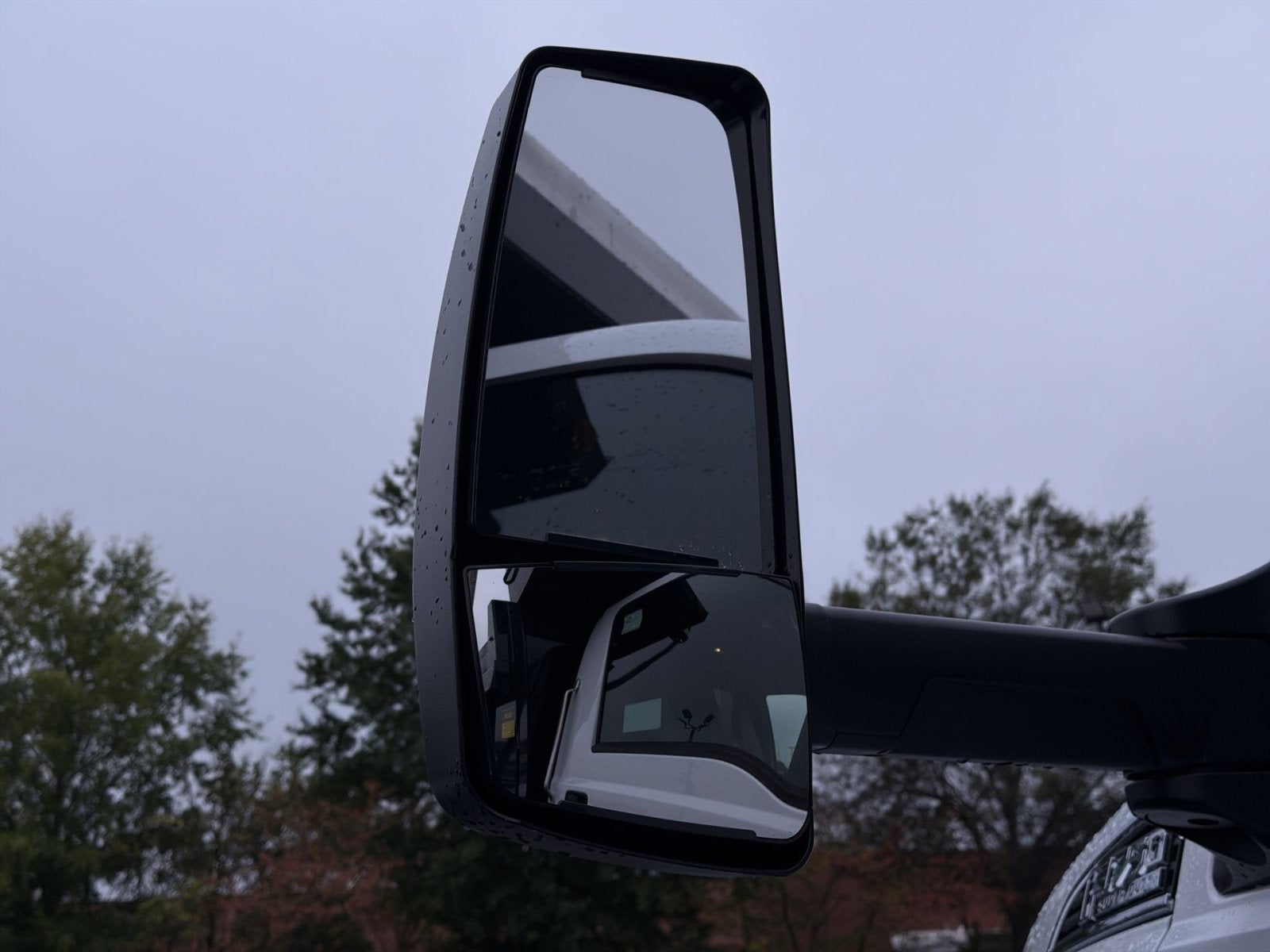 2027 Ford F-750 Contractor Dump Base