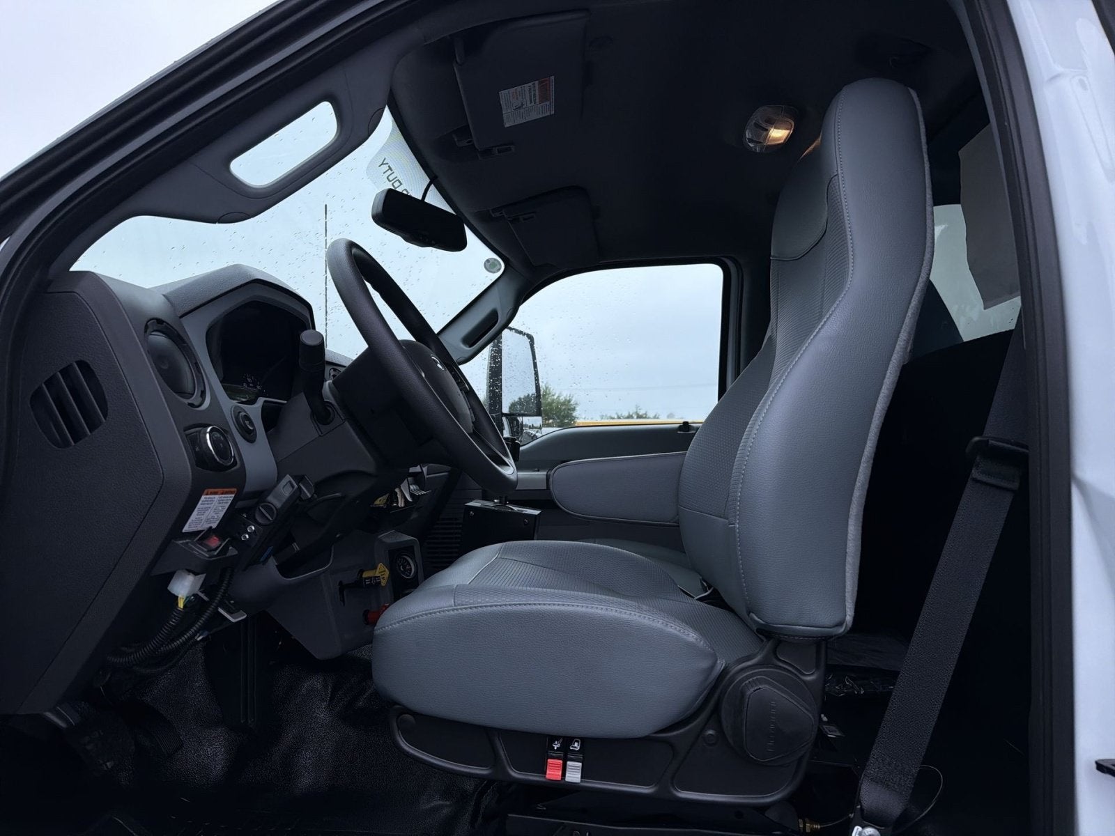 2027 Ford F-750 Contractor Dump Base