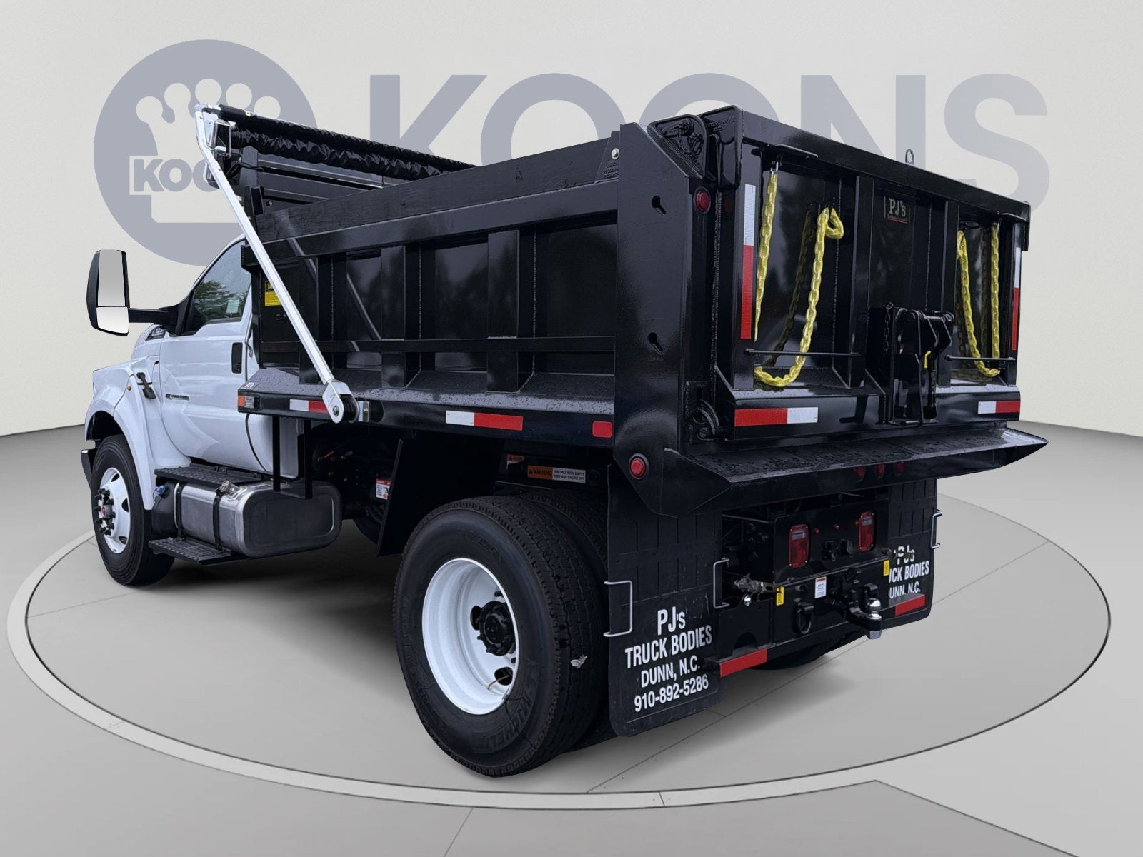 2027 Ford F-750 Contractor Dump Base