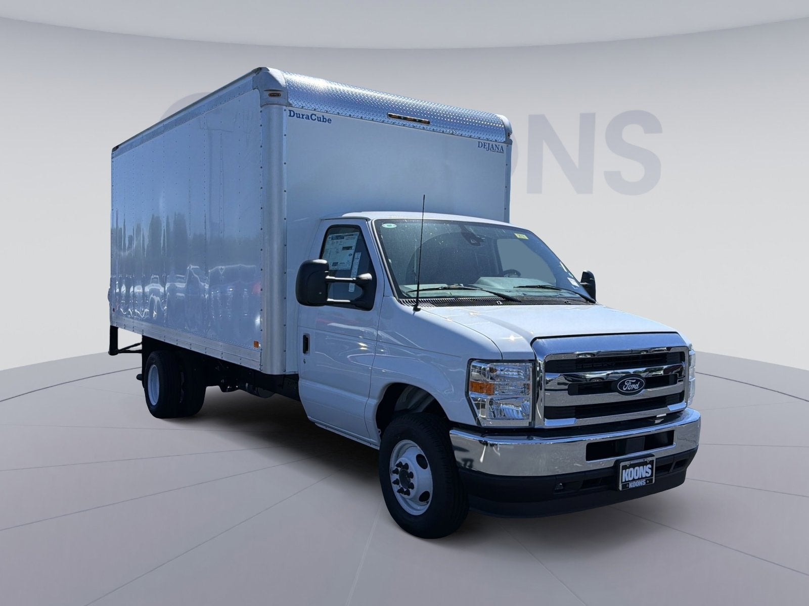 2027 Ford E-450SD Base