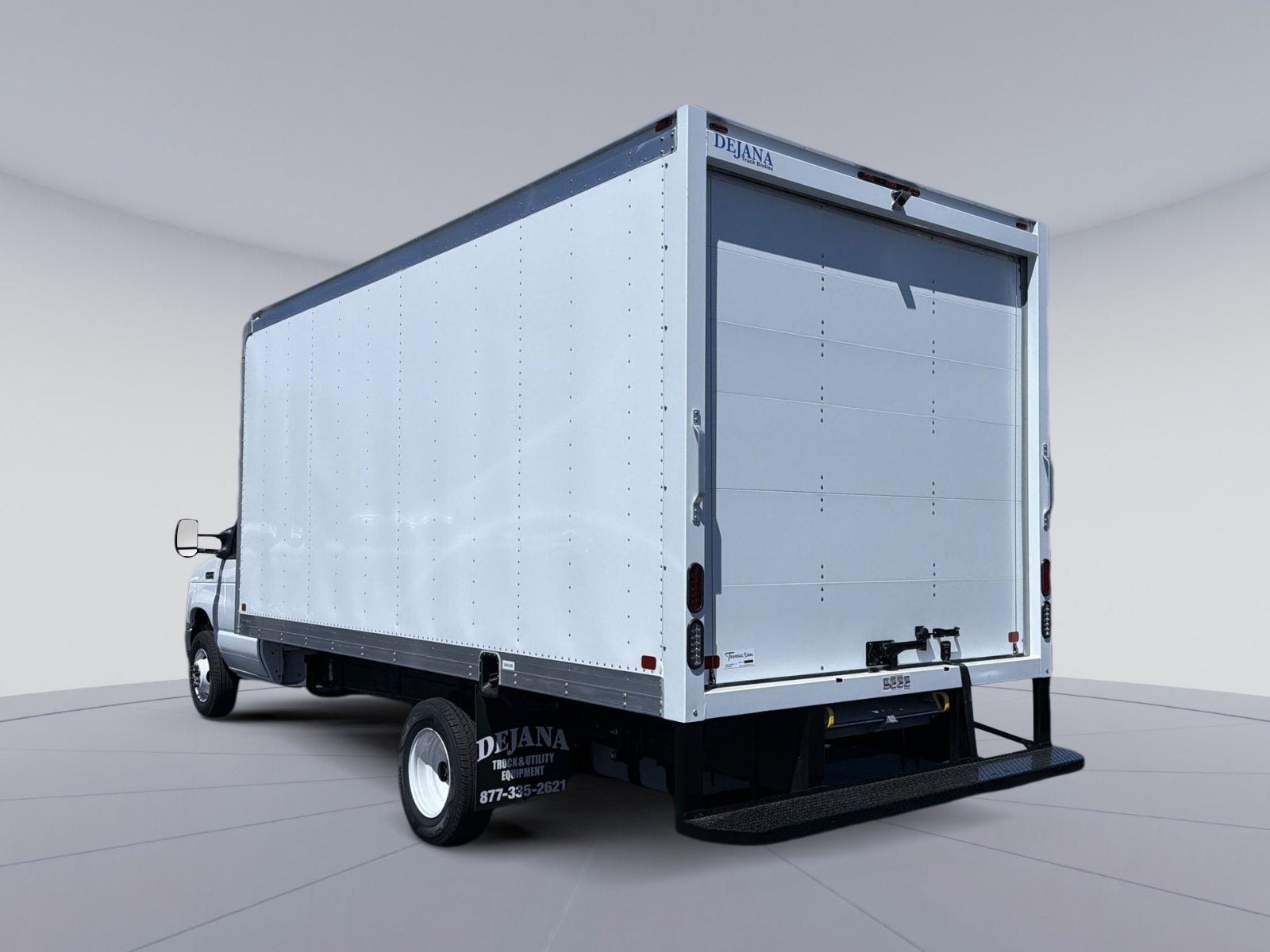 2027 Ford E-450SD Base