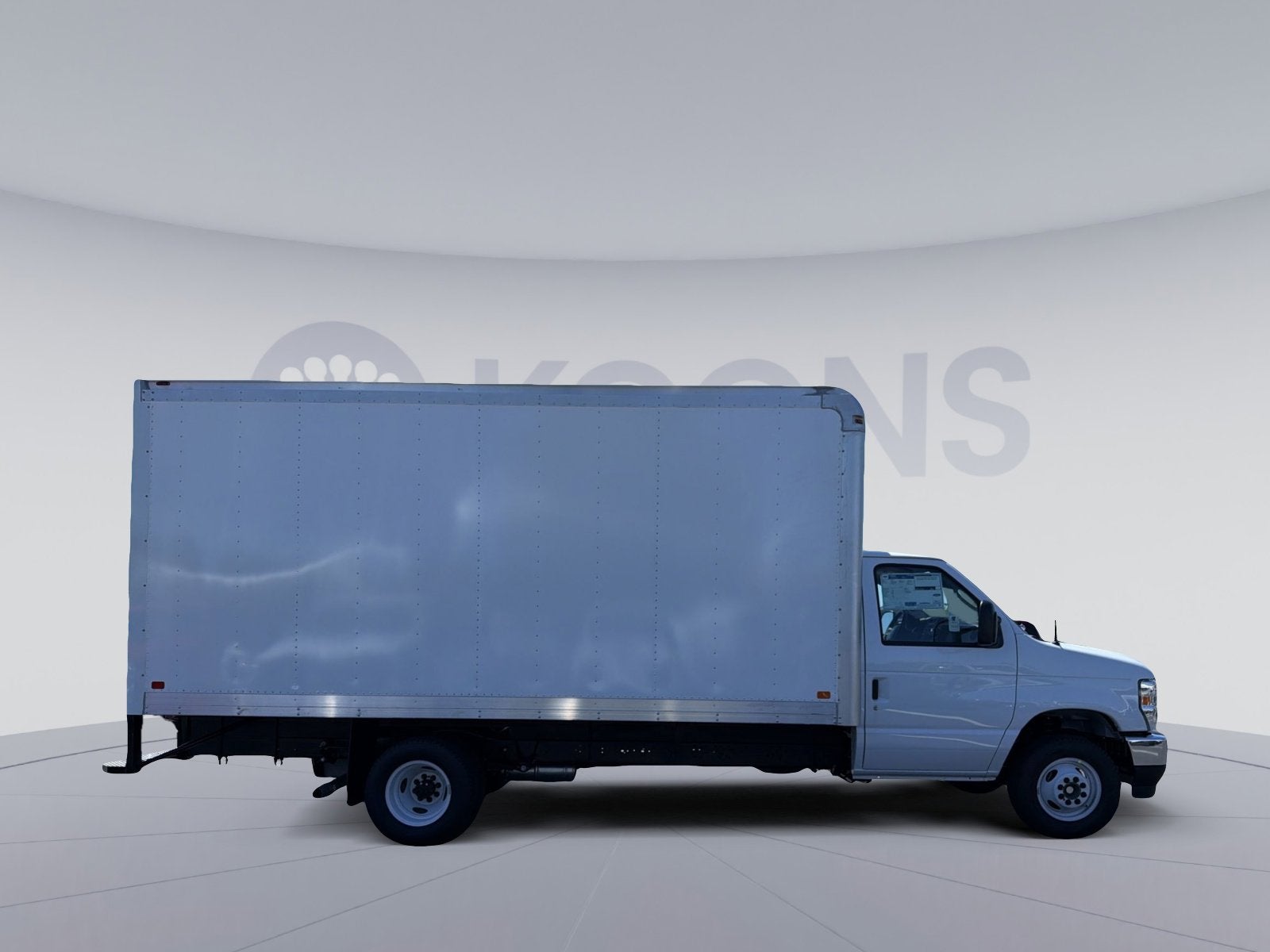 2027 Ford E-450SD Base