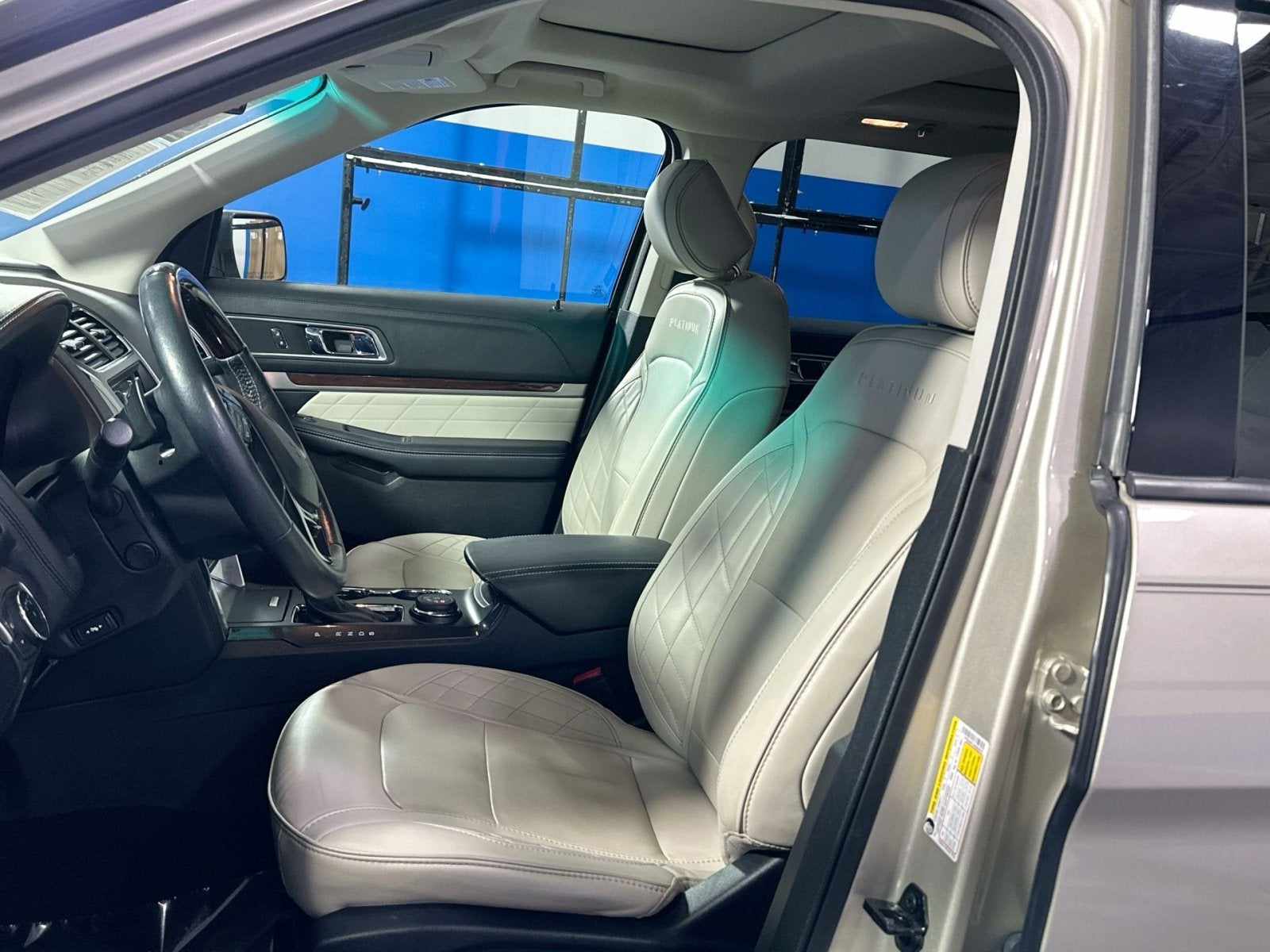 2017 Ford Explorer Platinum