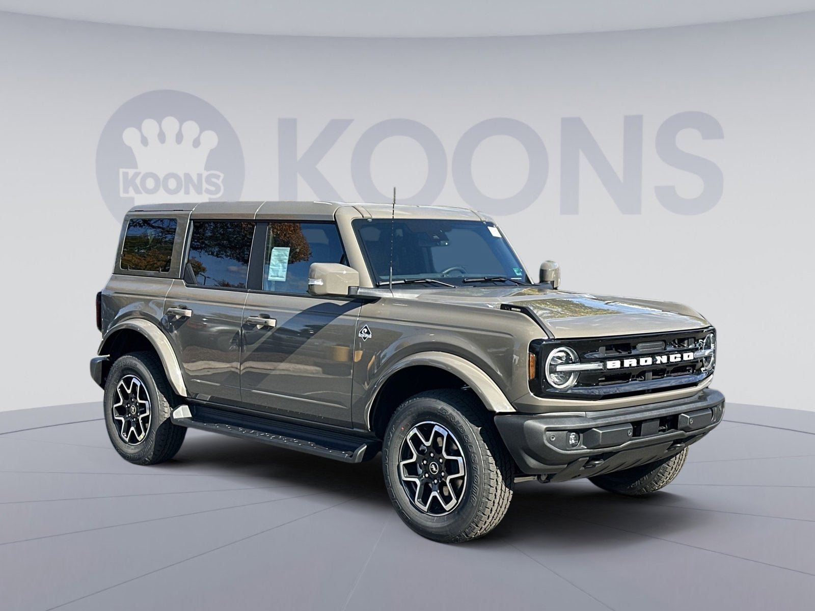 2025 Ford Bronco Outer Banks