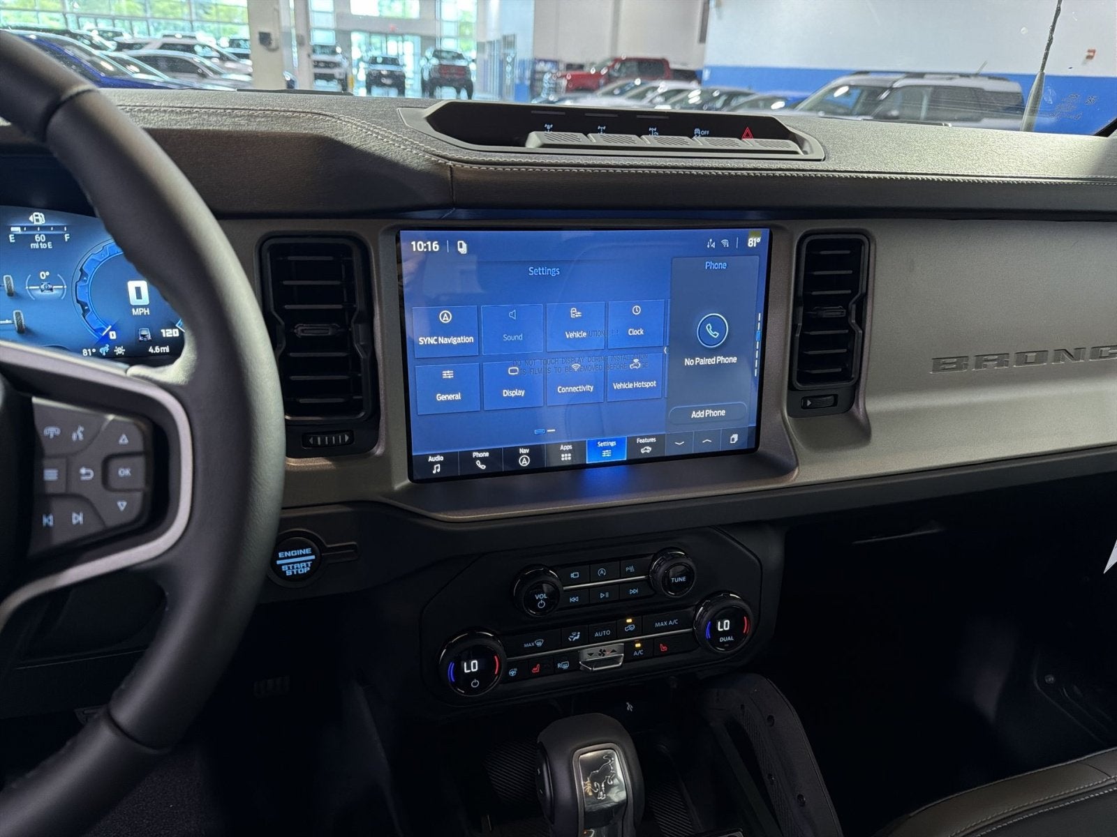 2026 Ford Bronco Outer Banks