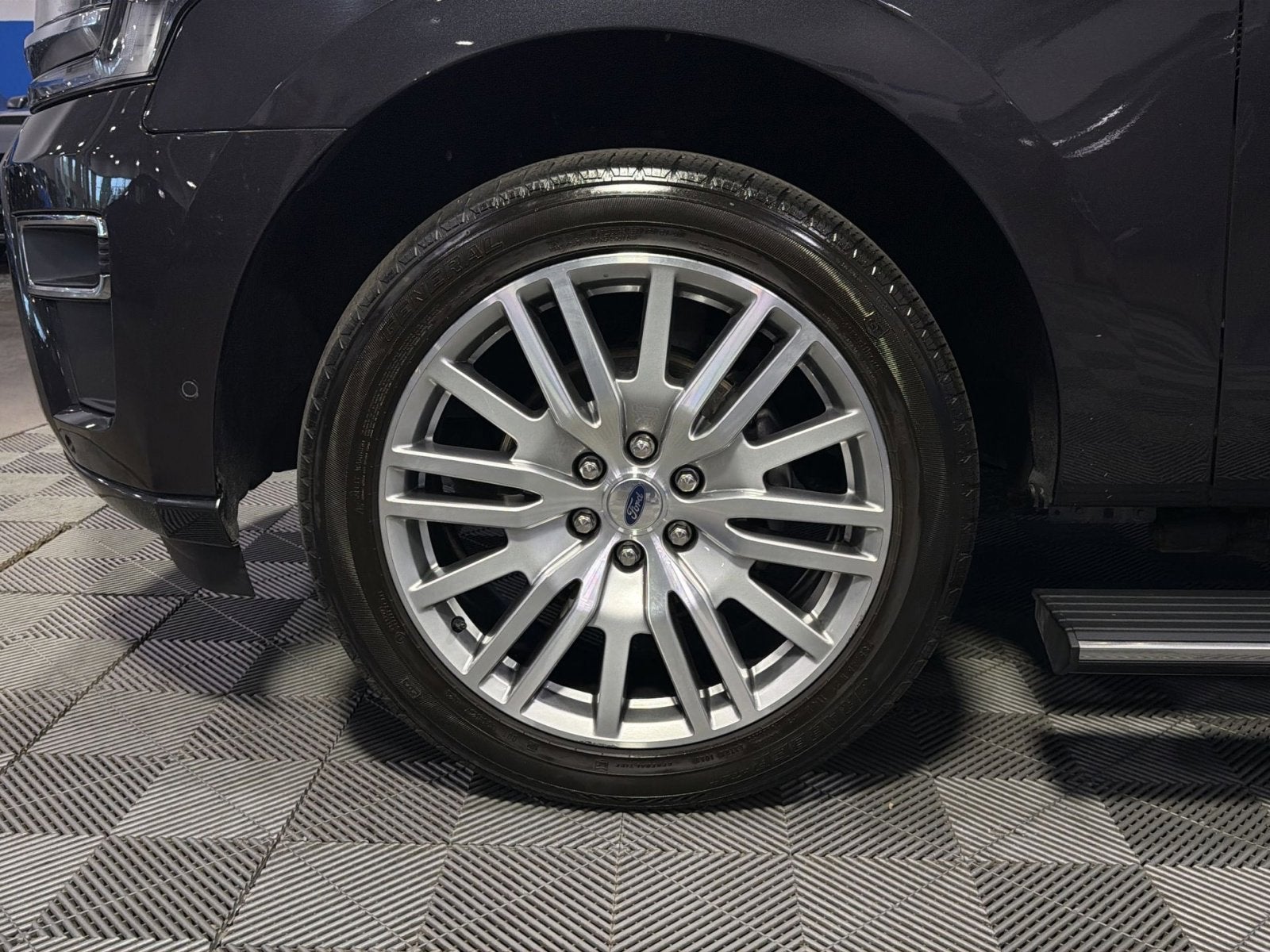 2024 Ford Expedition Max Platinum
