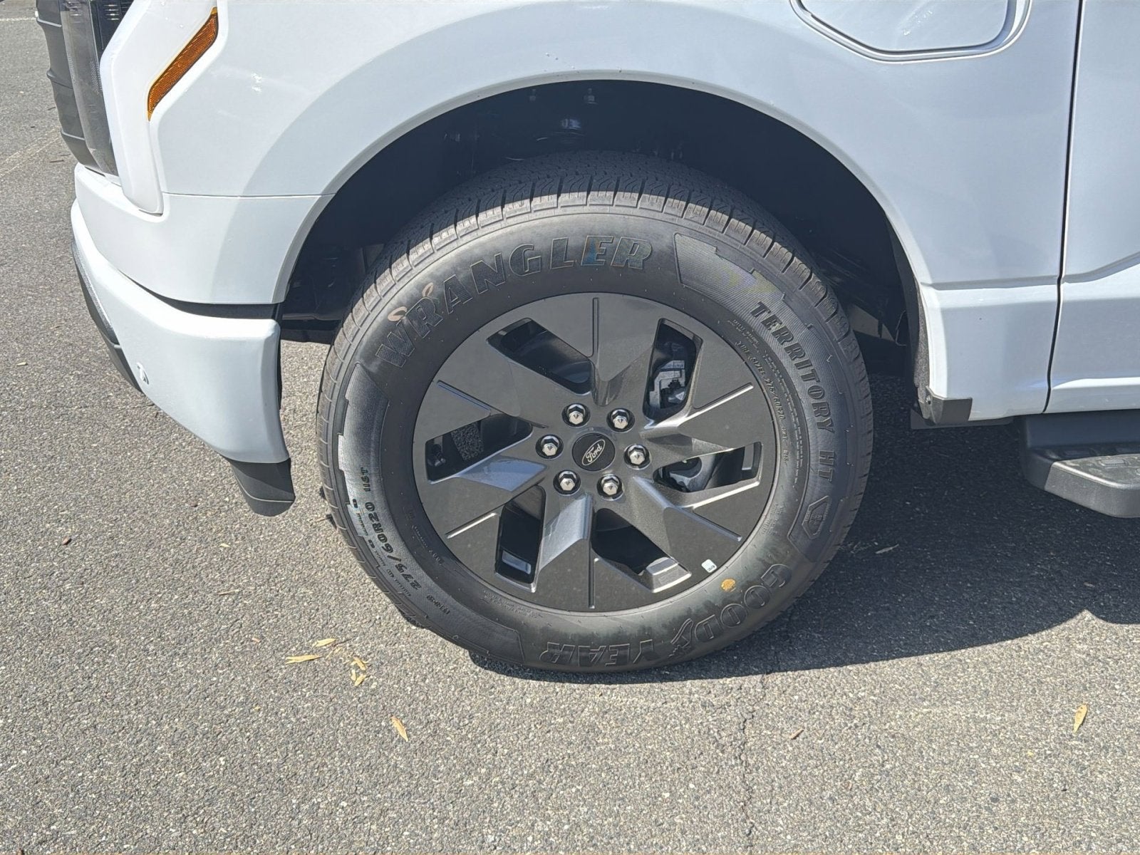 2025 Ford F-150 Lightning Lariat