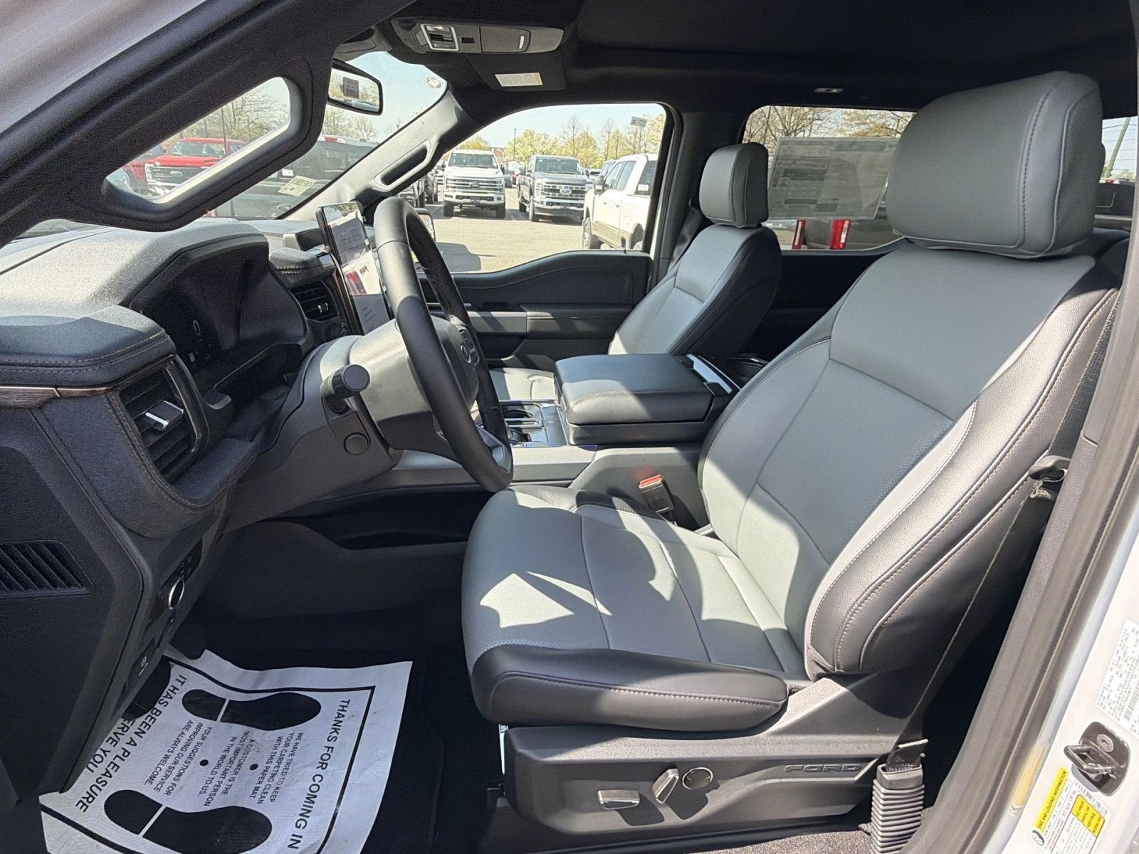 2025 Ford F-150 Lightning Lariat