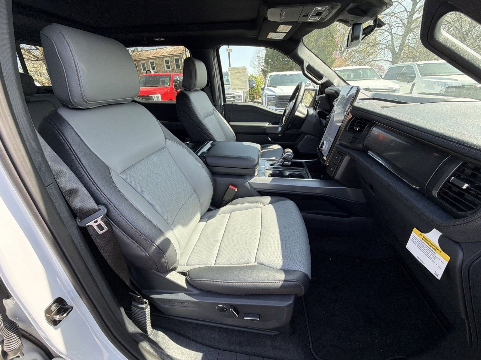 2025 Ford F-150 Lightning Lariat