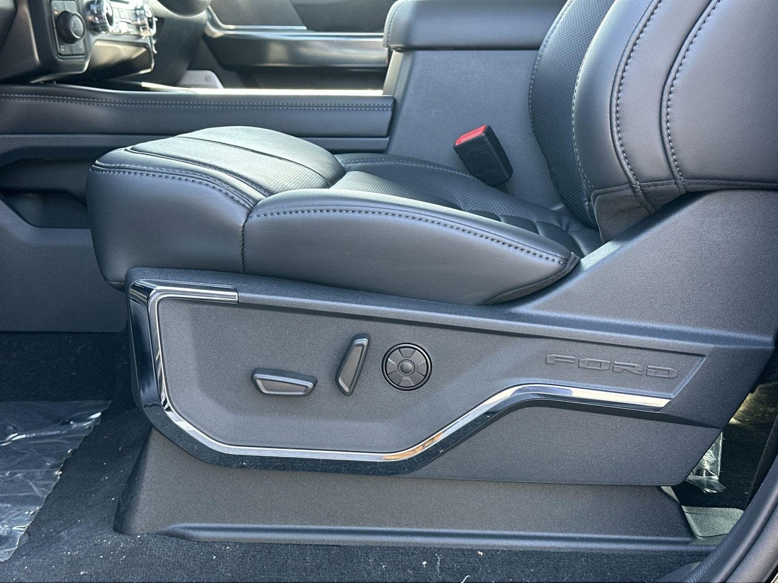 2025 Ford F-250SD Platinum