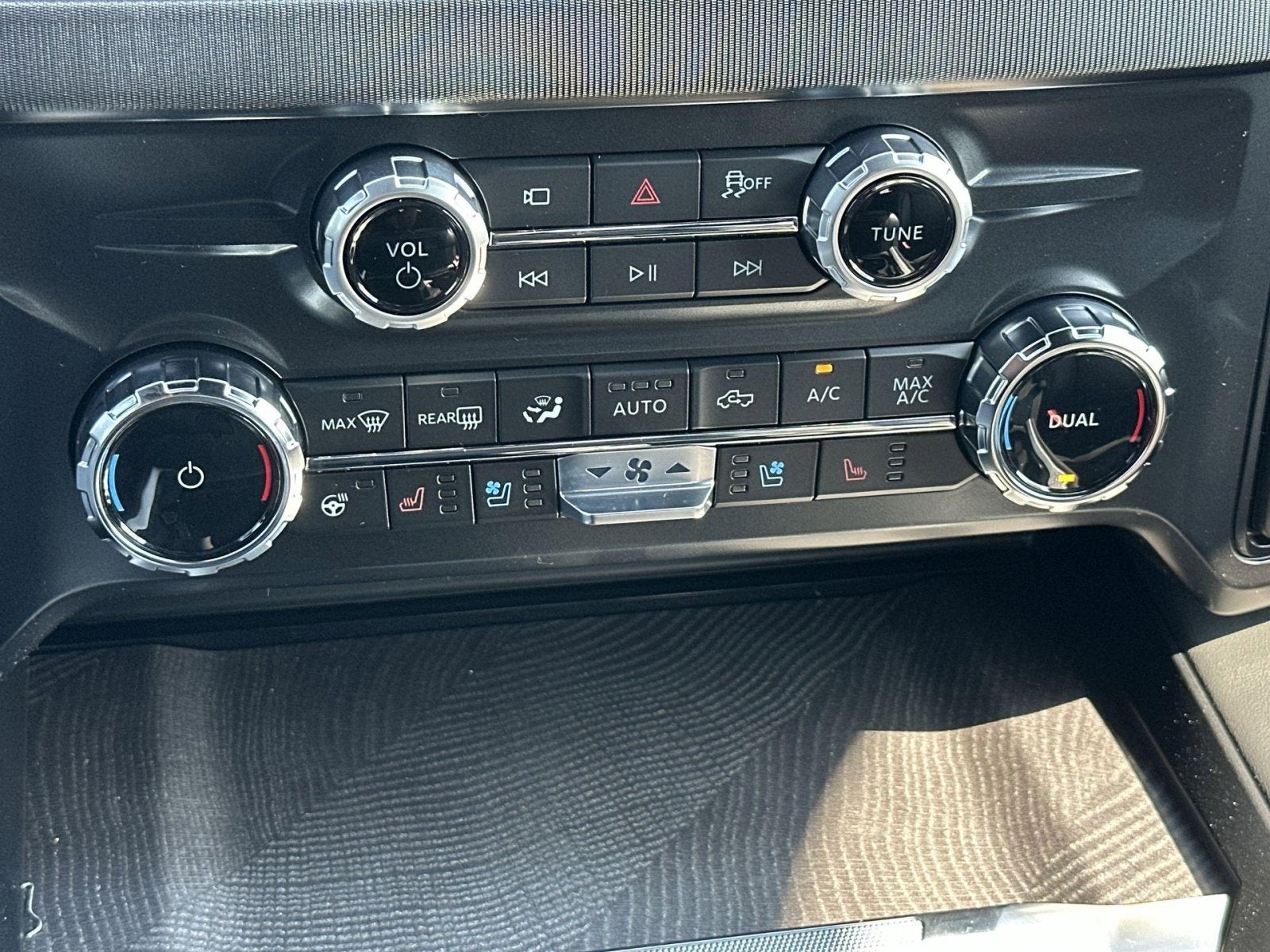 2025 Ford F-250SD Platinum