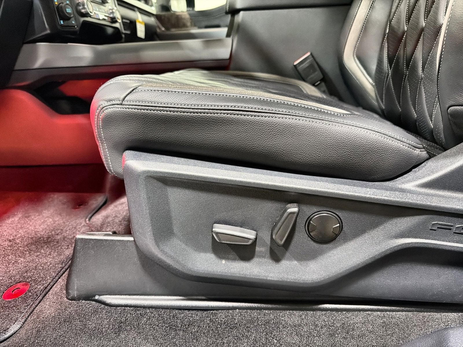 2026 Ford F-250SD Lariat Black Widow