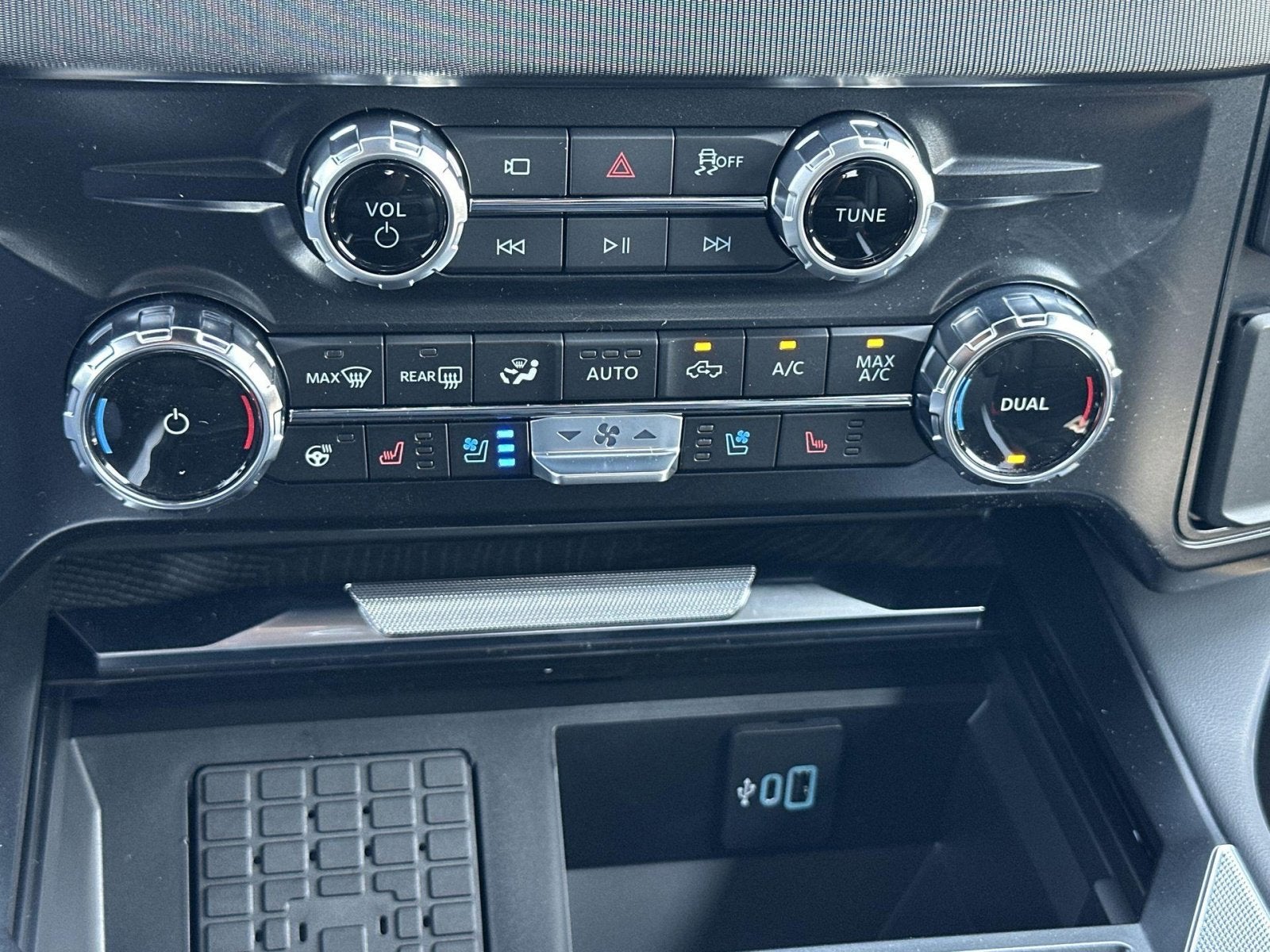 2025 Ford F-250SD Platinum