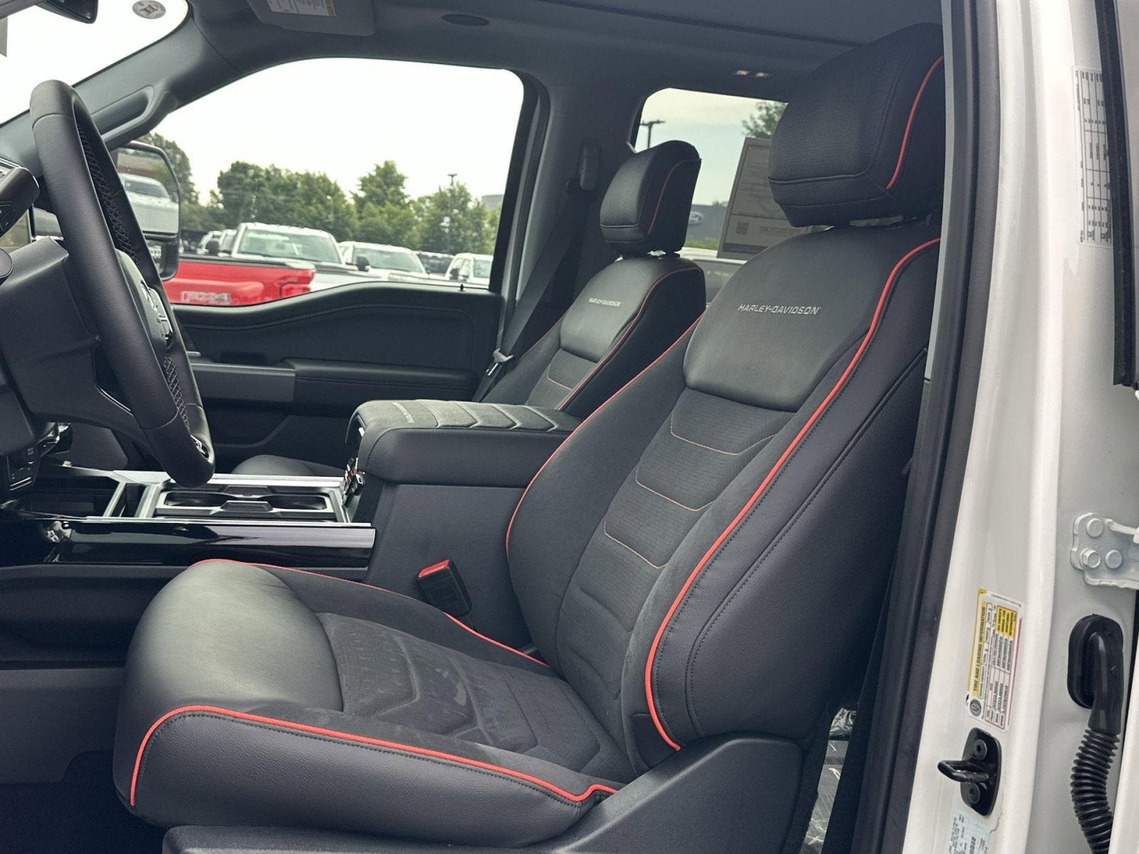 2025 Ford F-250SD Lariat