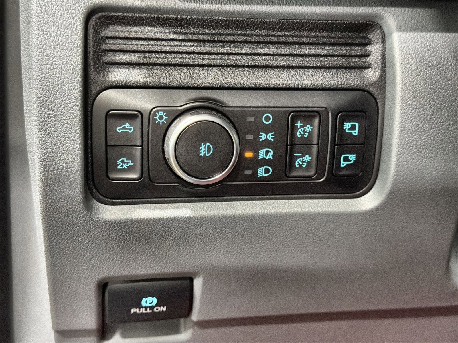 2026 Ford F-250SD XLT Black Widow