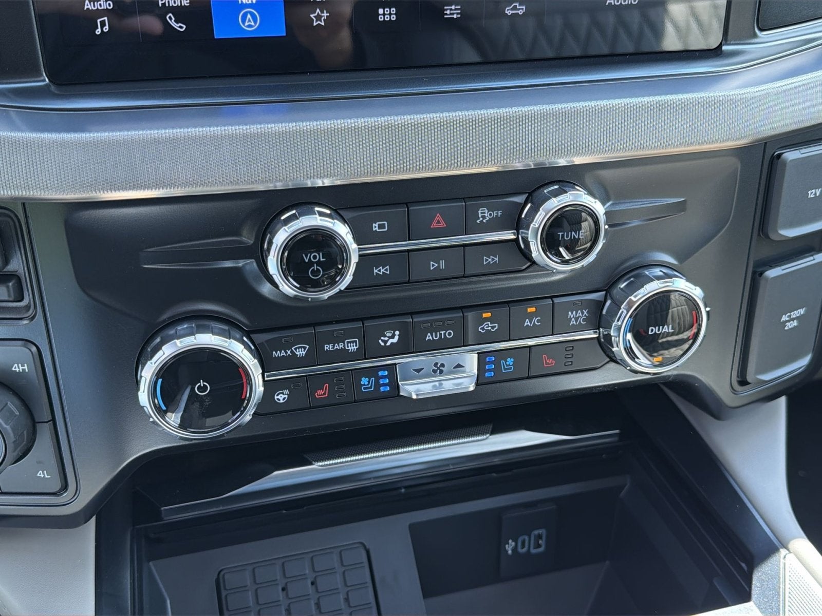 2026 Ford F-350SD Platinum Plus Tremor