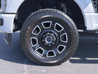 2025 Ford F-350SD Platinum