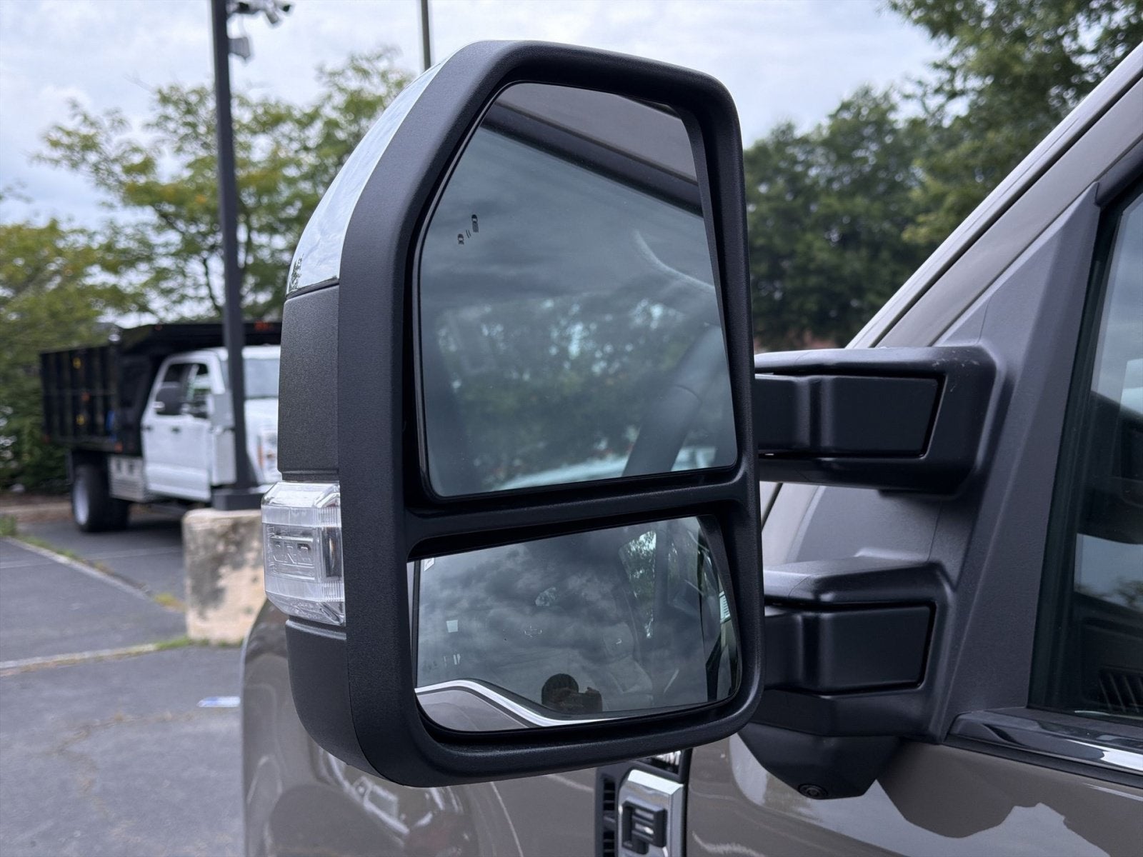 2026 Ford F-350SD Platinum Plus