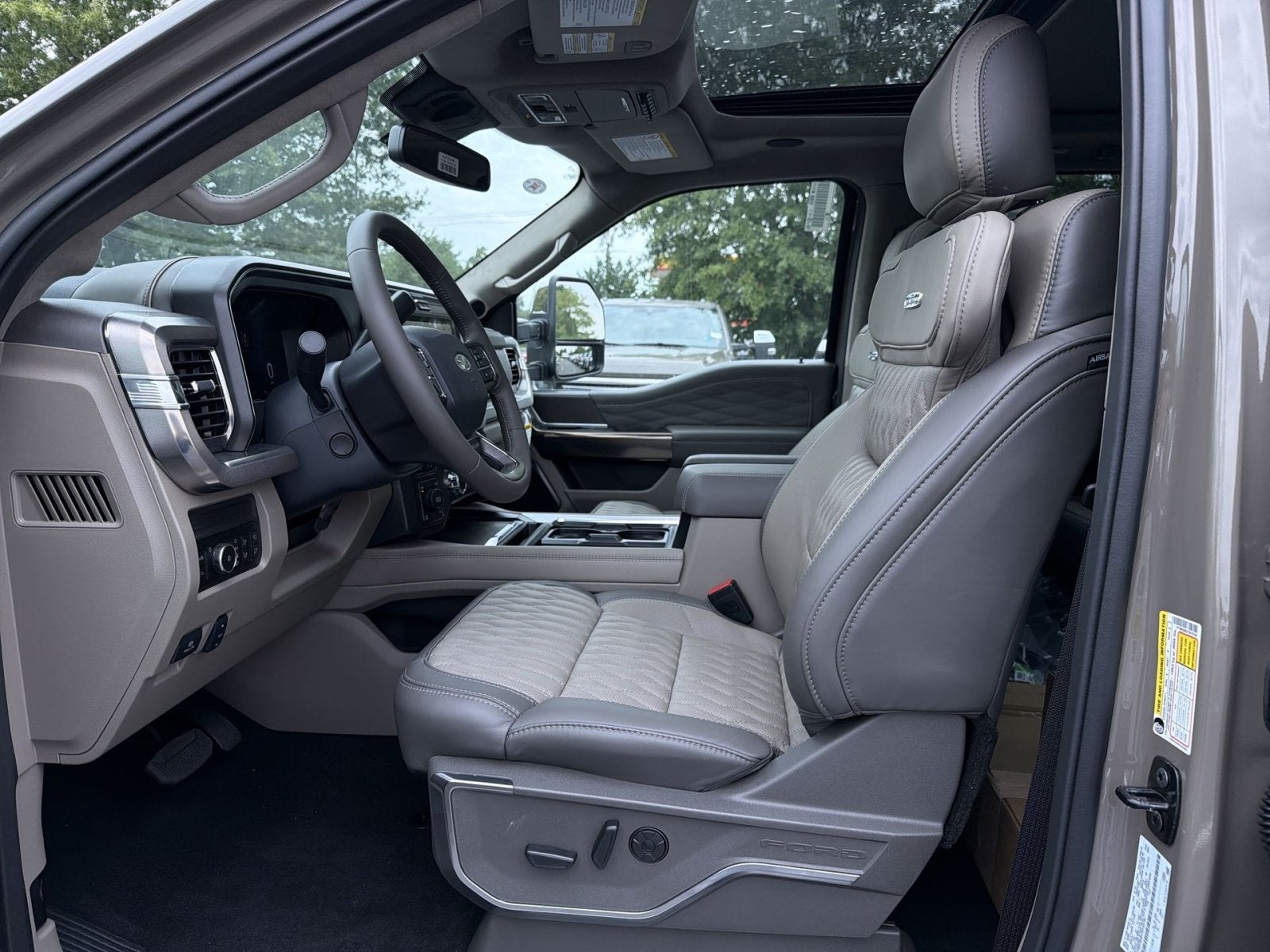 2026 Ford F-350SD Platinum Plus