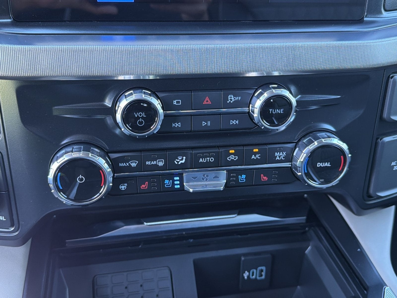2026 Ford F-350SD Platinum Plus Tremor
