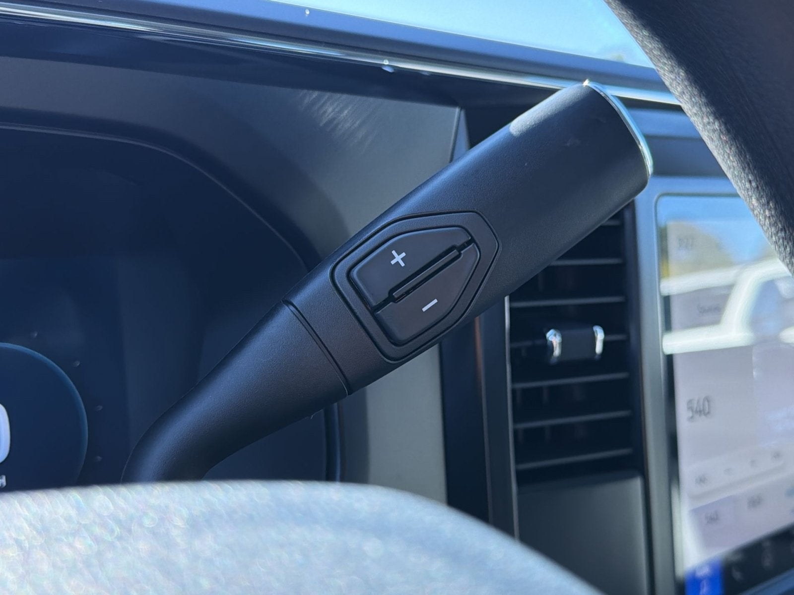 2027 Ford F-350SD XLT