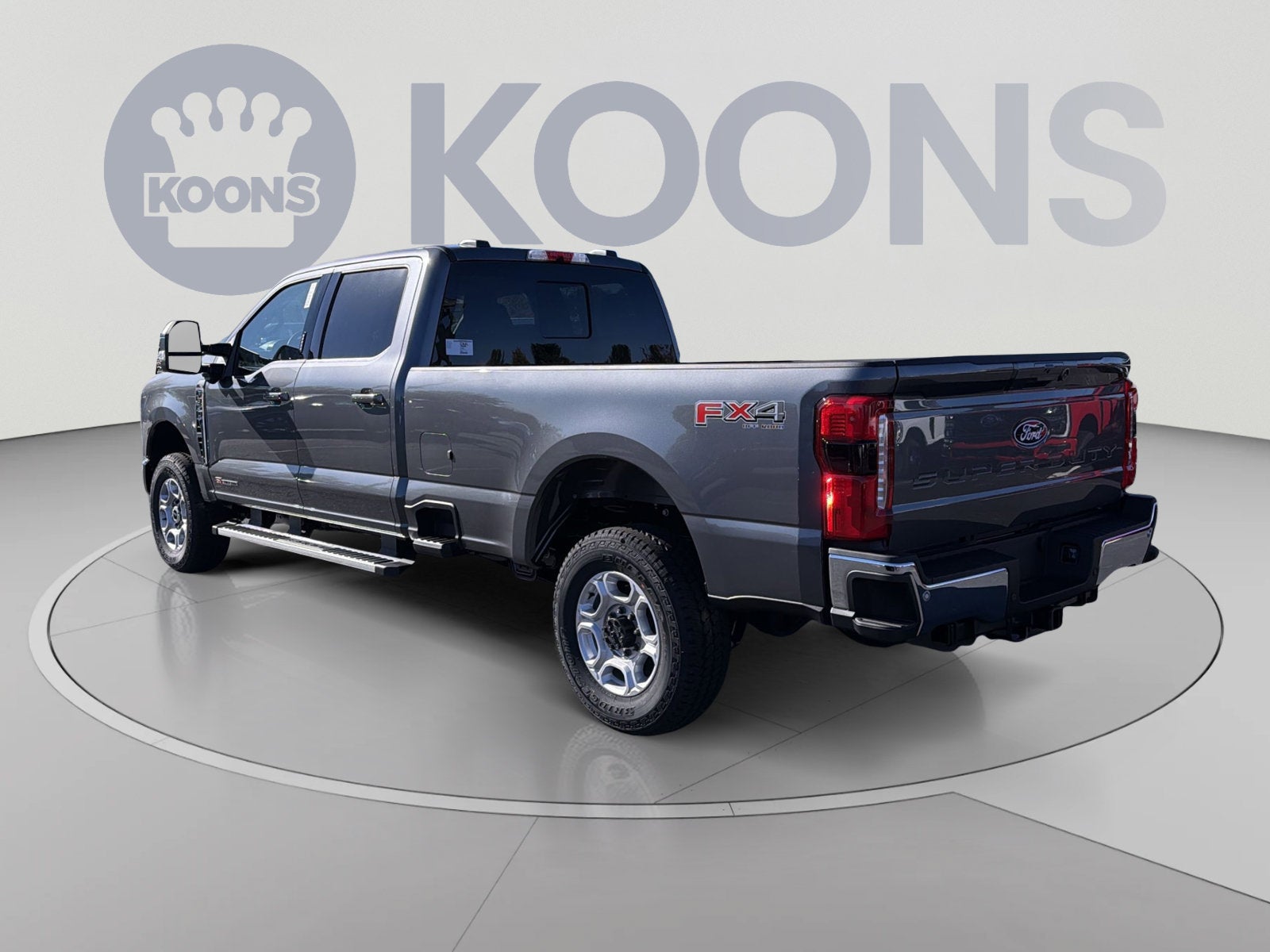 2027 Ford F-350SD XLT