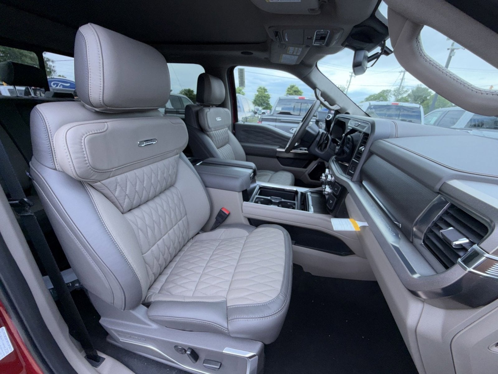 2026 Ford F-350SD Platinum Plus