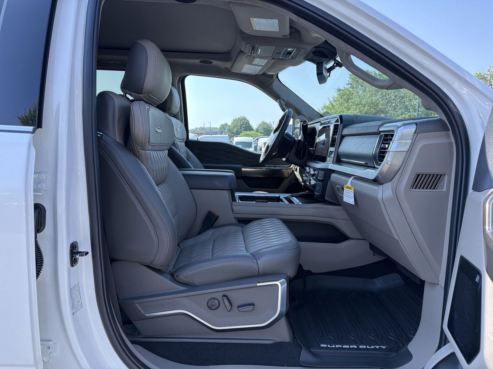 2026 Ford F-350SD Platinum Plus Tremor